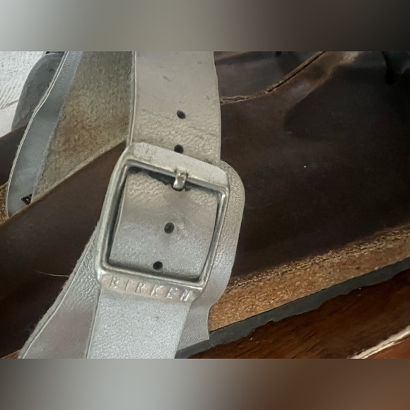 Birkenstock Gizeh Metallic solver Sandals size 40 - Picture 6 of 9